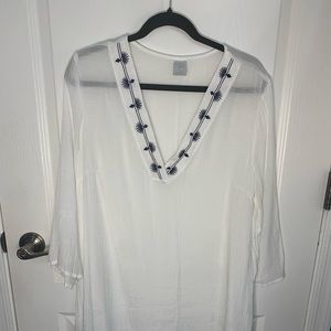 Kona Sol swim cover up. Sheer fabric. Like new. Size: XL